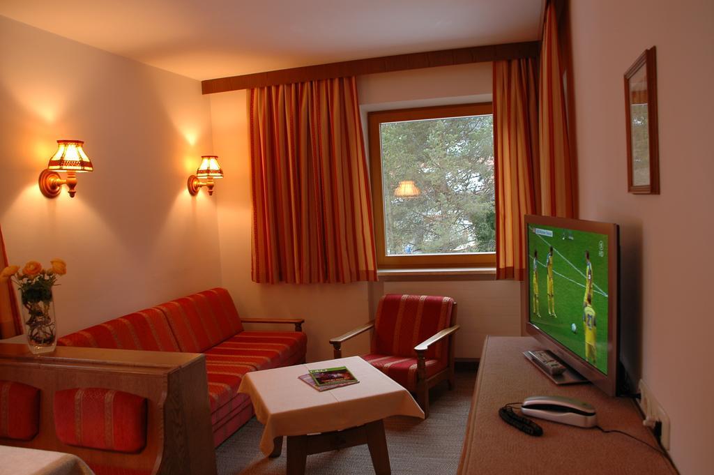 Appartements Vilsalp Tannheim Szoba fotó