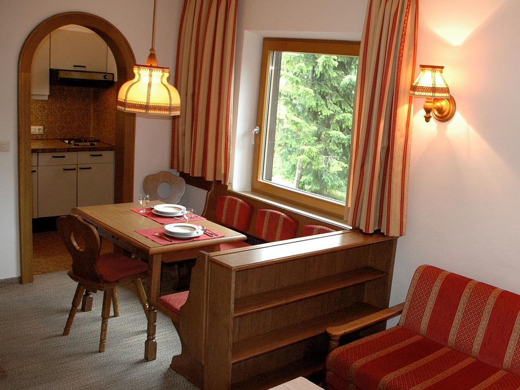 Appartements Vilsalp Tannheim Szoba fotó